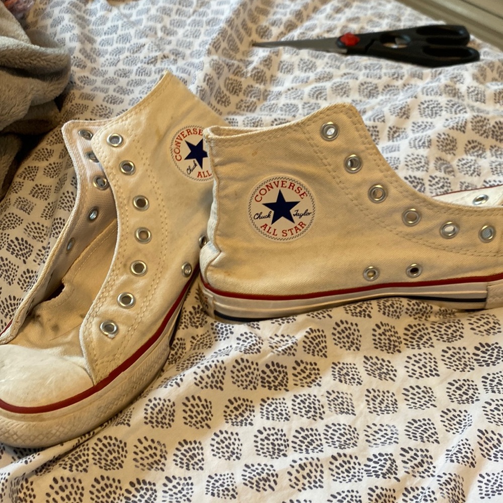 White converse size 3